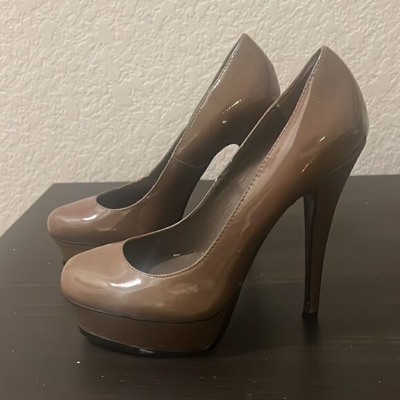 Steve Madden High Heels Size 8 Women’s - Surpass Heels Brown Patent - Picture 2 of 4